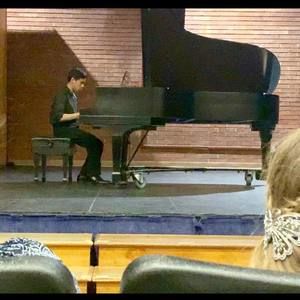 Meet your Posher, Sebastian